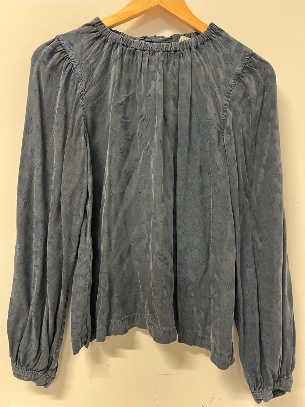 Bella Dahl Long Sleeve button Close, Top,Elastic Neckline w/Back Tie Closure, XS